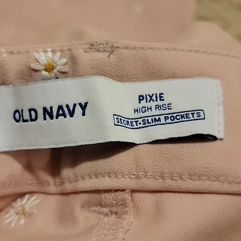 Old Navy Pink Skinny Pants with Floral Embroidery - Picture 10 of 11
